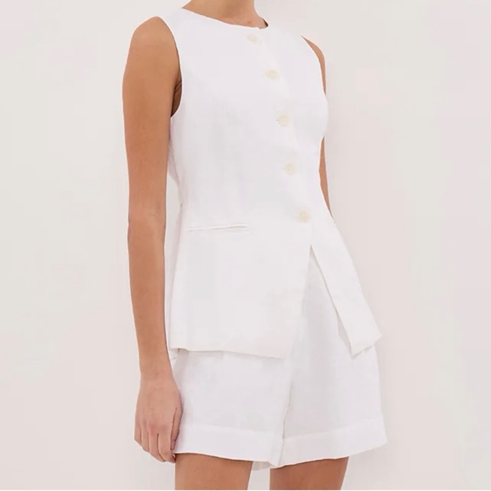 Dissh White Sleeveless Linen Vest - Picture 3 of 6